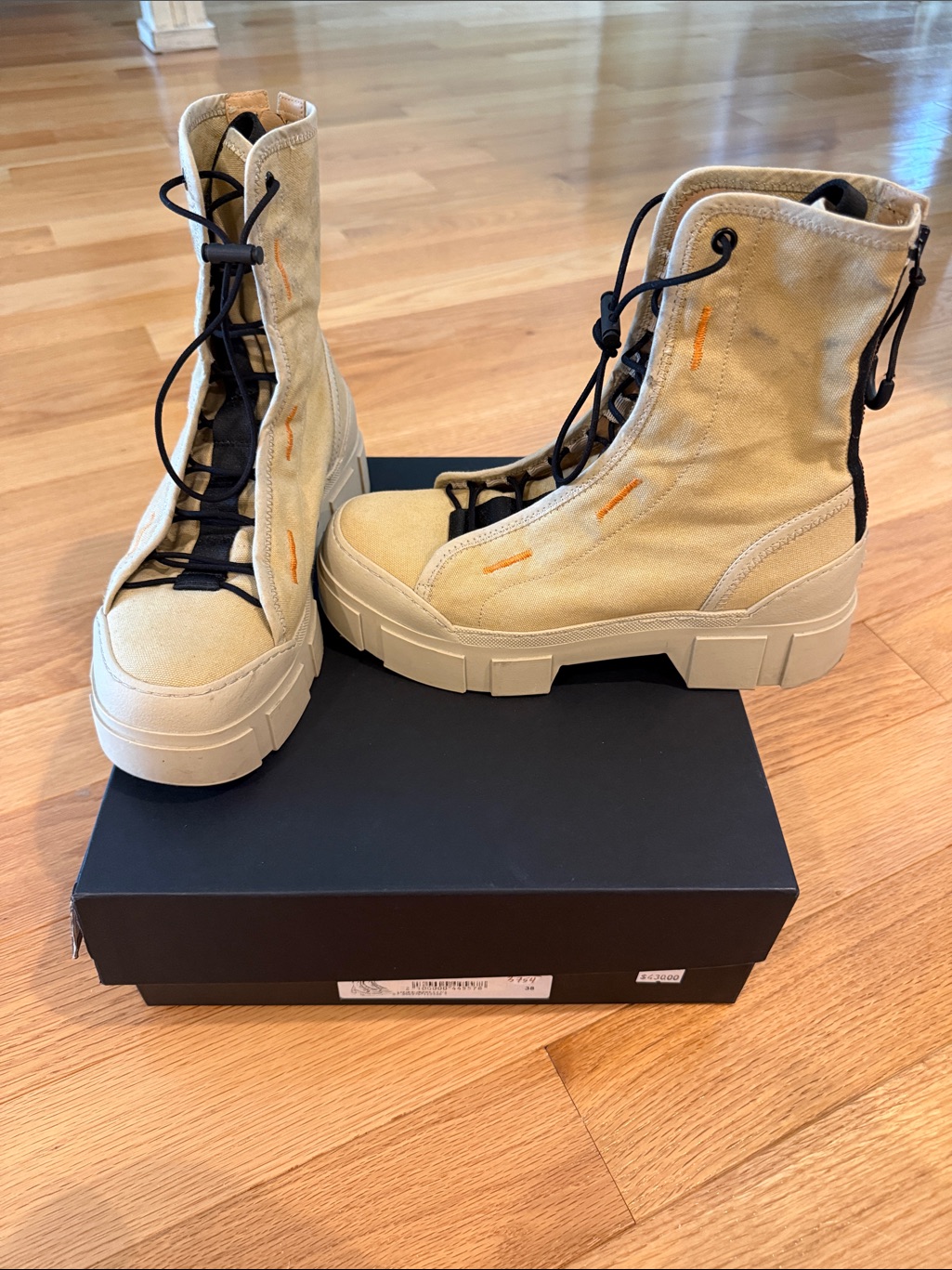 Vic Mati Women’s Boots
